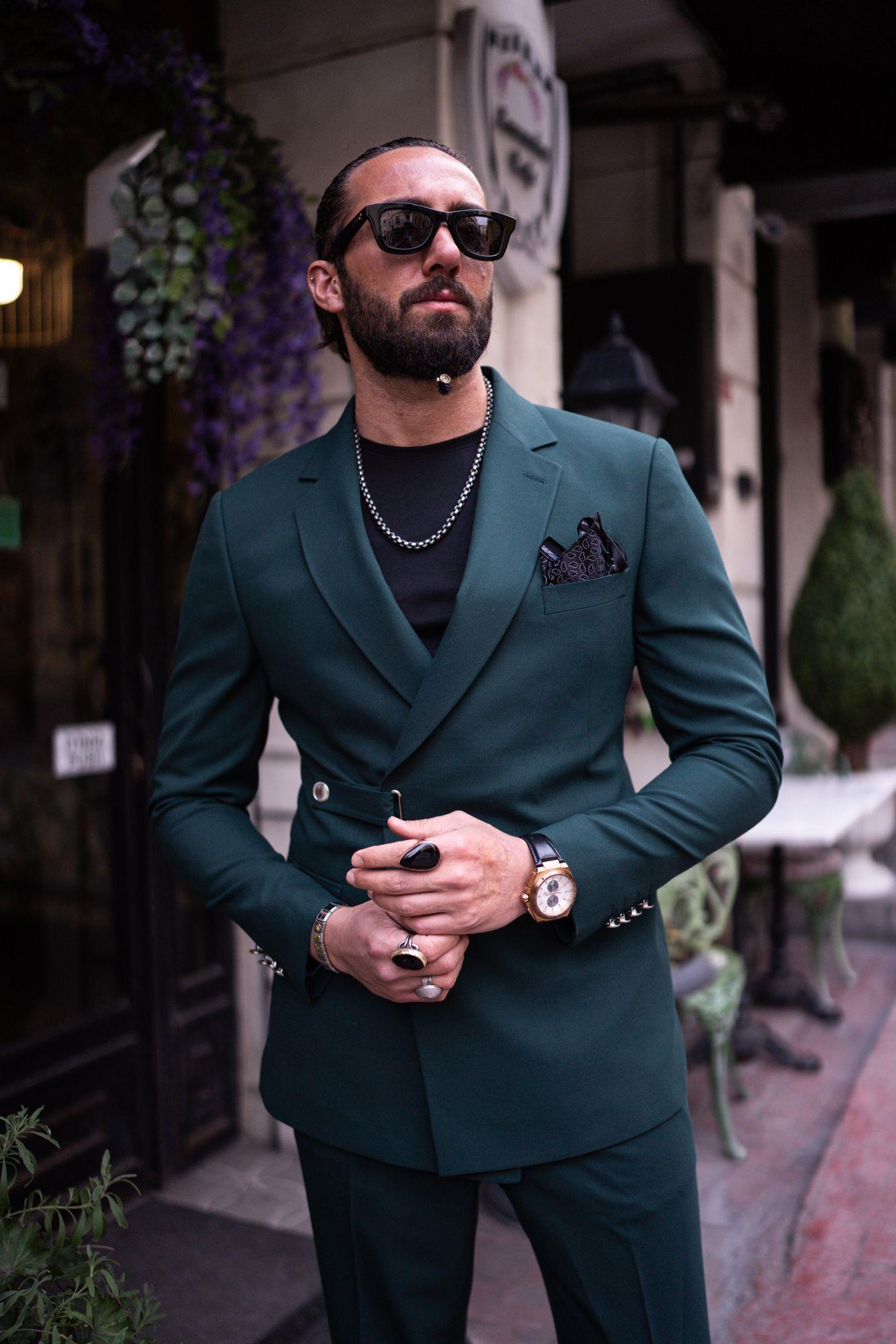 Tek Yaka Düğme Detay Slim Fit Takım Elbise Yeşil ürünü SUIT kategorisinde sizleri bekliyor.