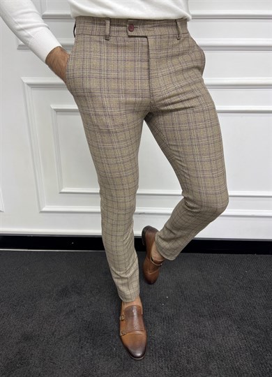 Plaid Pattern Slim Fit Fabric Trousers ürünü JEANS CLOTHING kategorisinde sizleri bekliyor.