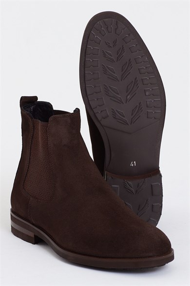 Eva Sole Suede Chelsea Boots ürünü NEW SEASON kategorisinde sizleri bekliyor.