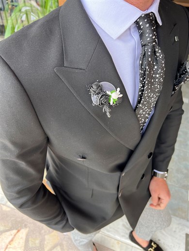 Double Breasted Dovetail Collar Slim Fit Jacket ürünü OUTERWEAR kategorisinde sizleri bekliyor.