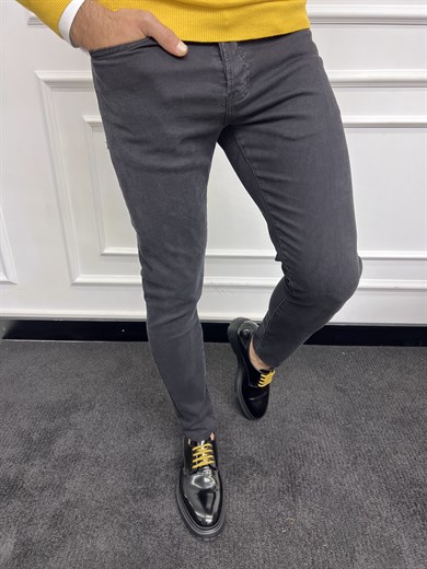 Slim Fit Jeans ürünü JEANS CLOTHING kategorisinde sizleri bekliyor.