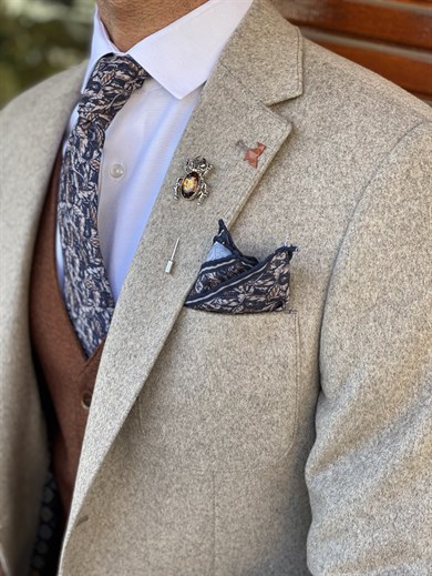 Bag Pocket Mono Collar Wool Jacket ürünü OUTERWEAR kategorisinde sizleri bekliyor.