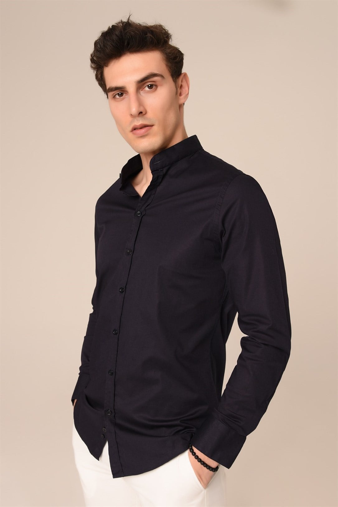 Siyah Renk Slim Fit Gömlek | Agustini