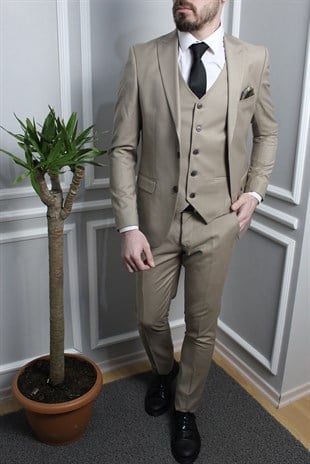 Bej Renk Yelekli Takım Elbise Sivri Yaka | Agustini