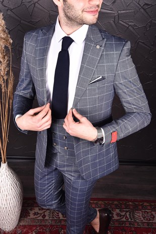 Gri Renk ,Ekose Yelekli Takım Elbise | Agustini