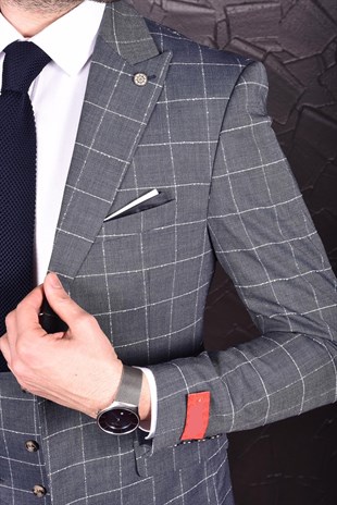 Gri Renk ,Ekose Yelekli Takım Elbise | Agustini