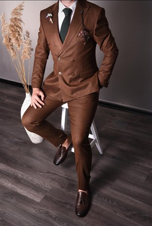 Kahverengi, Kruvaze Takım Elbise Sivri Yaka | Agustini