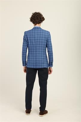 Lacivert Renk,Kareli Desen,İki Düğme Çift Yırtmaç Sivri Yaka Slim Fit Kalıp | Agustini