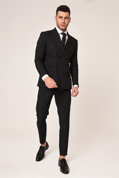 Siyah Beyaz Çizgili,Kruvaze Takım Elbise Slim Fit İtalyan Stil | Agustini