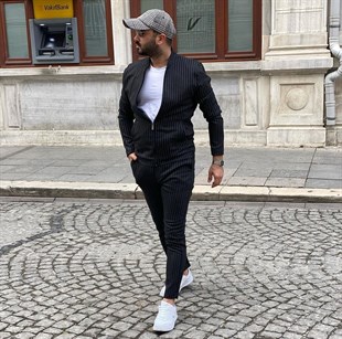 Siyah Renk Beyaz Çizgil Spor Takım | Agustini