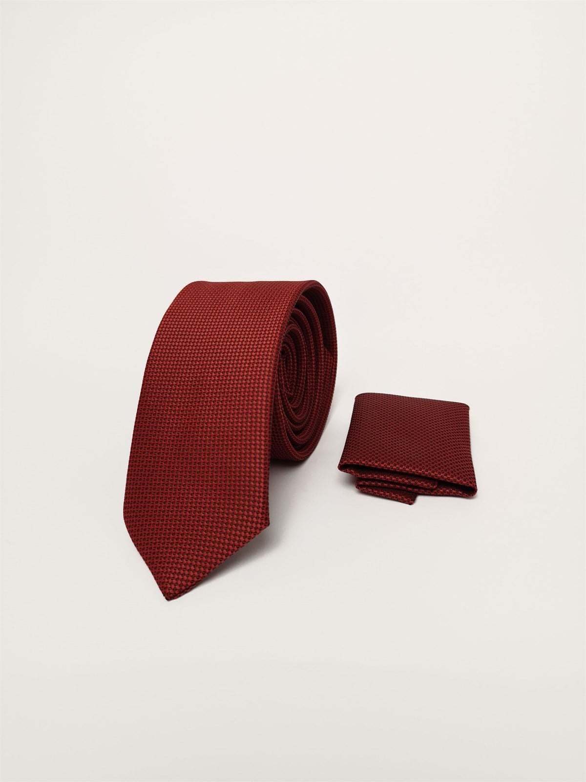 AÇIK BORDO ARMÜRLÜ KRAVAT MENDİL SET - AGUSTİNİKategorisizAGUSTİNİXML