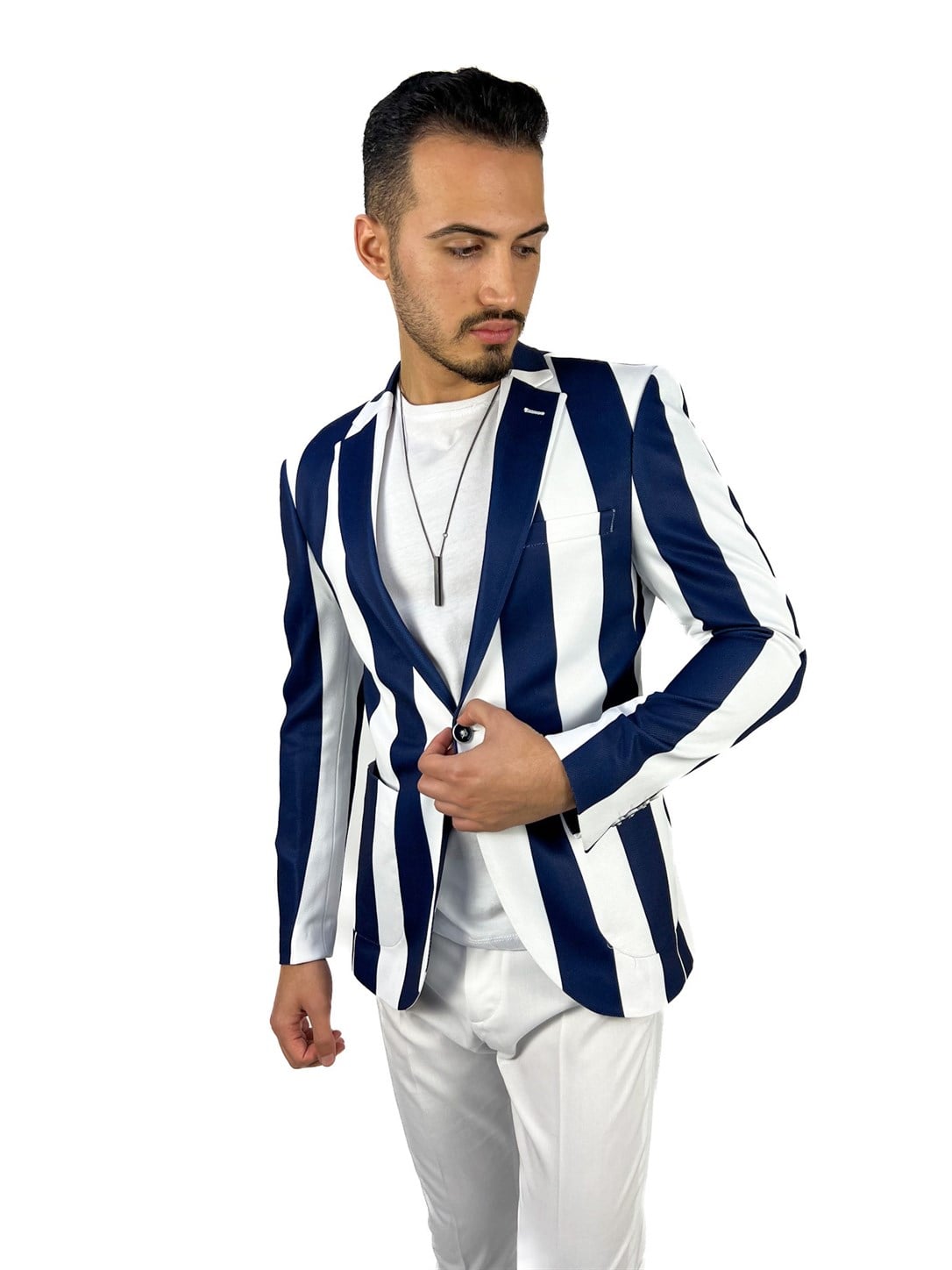 Lacivert Beyaz Şerit Desen Torba Cep Blazer Tek Ceket Slim Fit | AgustiniCEKETAGUSTİNİCk1074AGUSTİNİLacivert Beyaz Şerit Desen Torba Cep Blazer Tek Ceket Slim Fit | Agustini