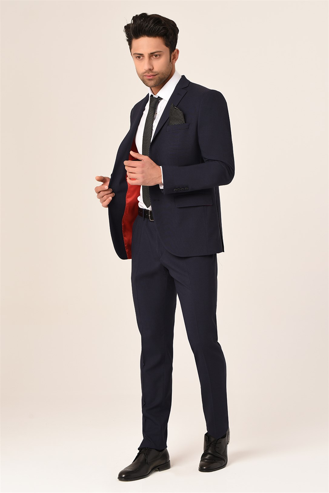 Lacivert Renk  Erkek Takım Elbise Slim Fit | AgustiniTAKIM ELBİSEAGUSTİNİTk1097AGUSTİNİLacivert Renk  Erkek Takım Elbise Slim Fit | Agustini