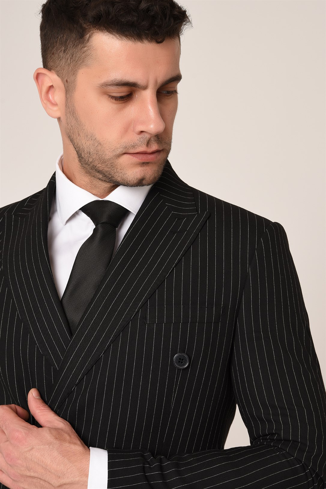 Siyah Beyaz Çizgili,Kruvaze Takım Elbise Slim Fit İtalyan Stil | Agustini