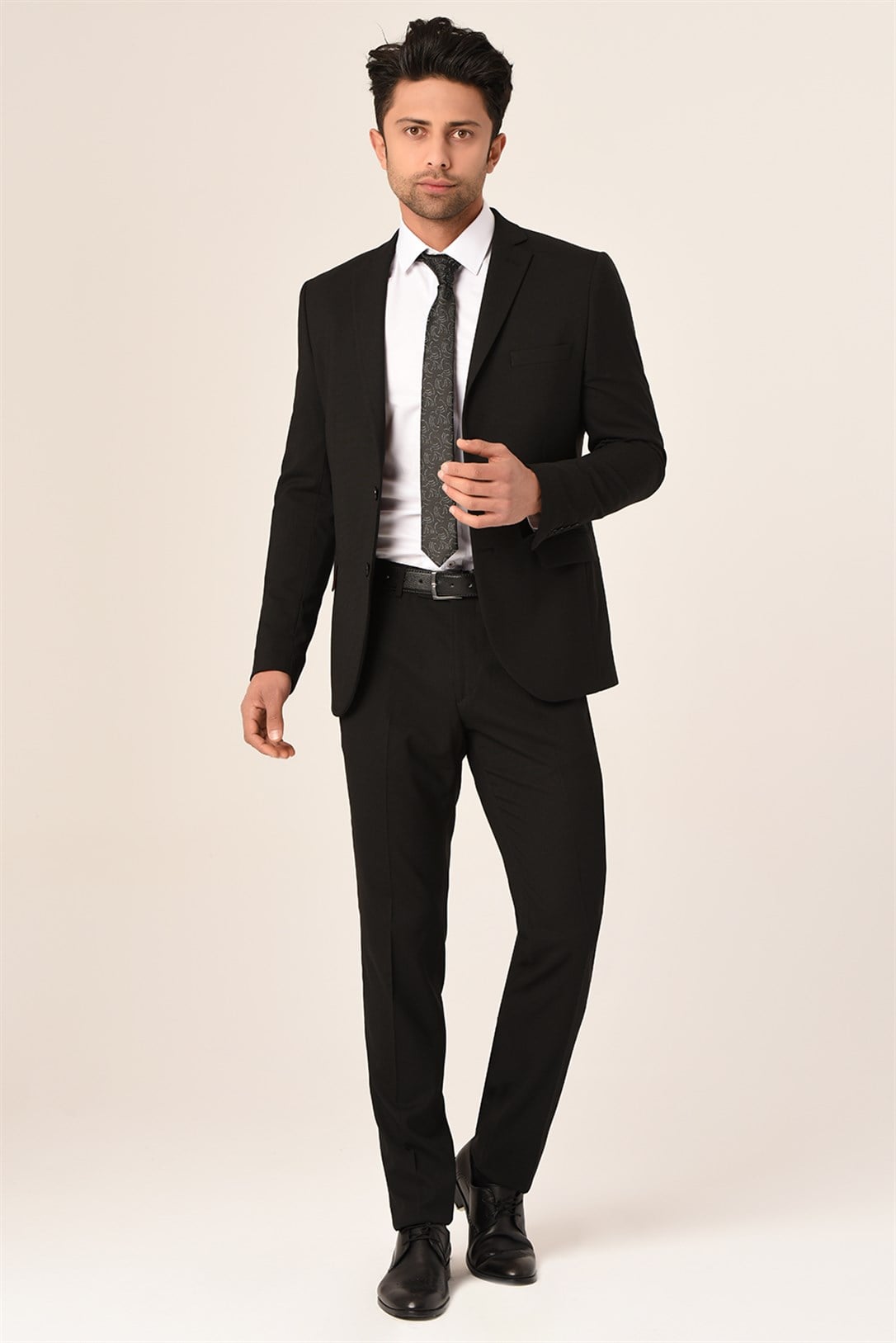 Siyah Renk  Erkek Takım Elbise Slim Fit | AgustiniTAKIM ELBİSEAGUSTİNİTk1098AGUSTİNİSiyah Renk  Erkek Takım Elbise Slim Fit | Agustini