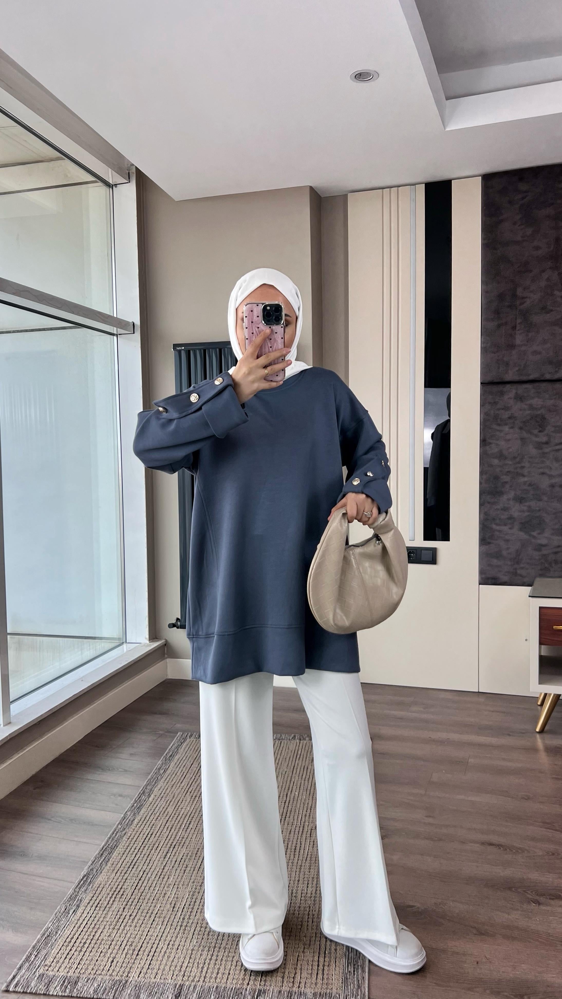 Kolu Düğme Detaylı Sweat