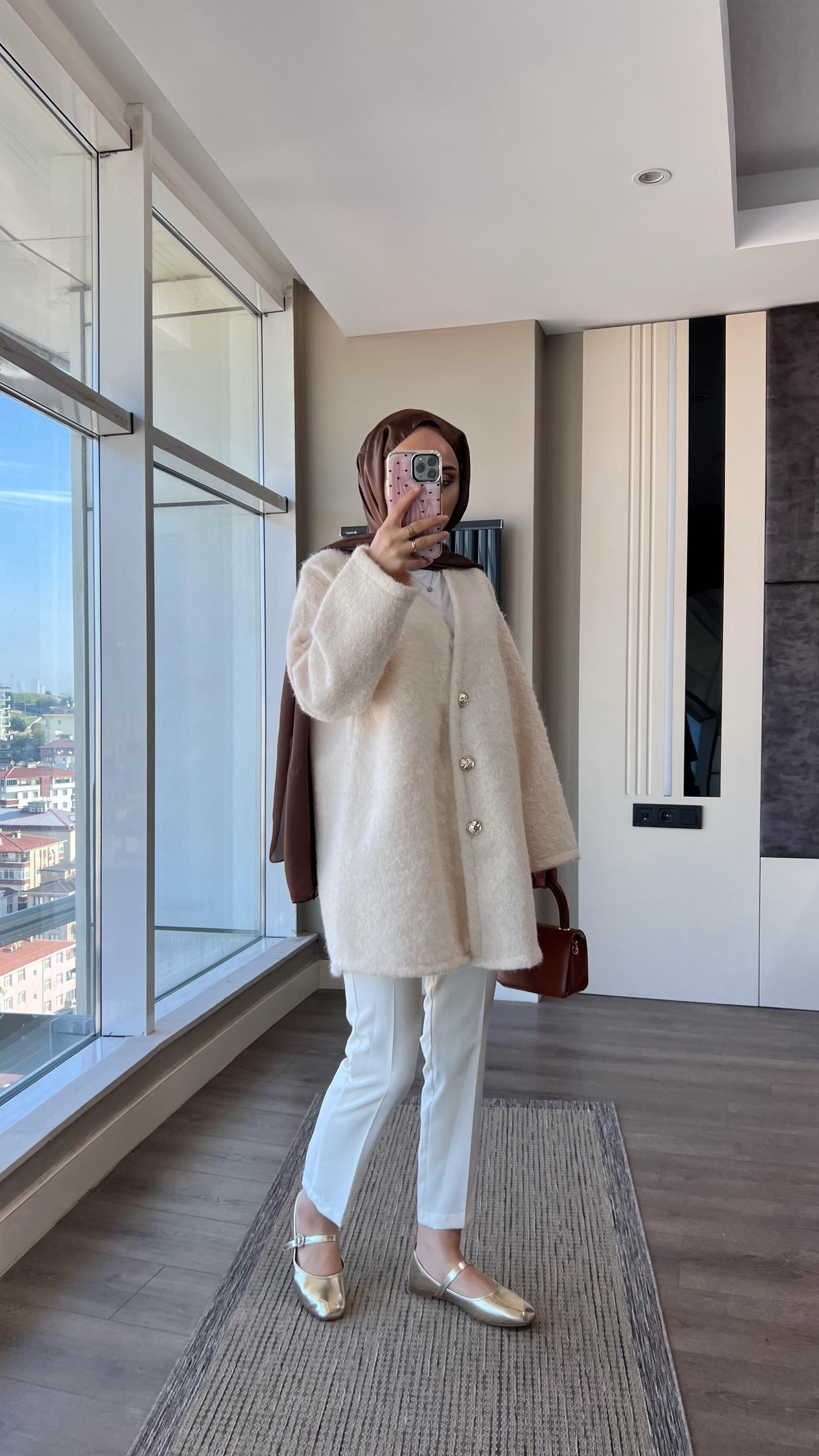 Kruvaze Yaka Buklet Hırka Krem
