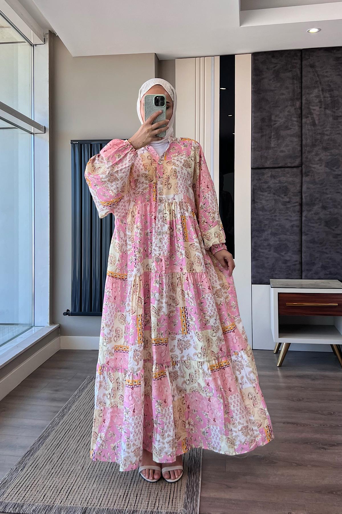 Yarım Patlı Desenli Elbise Pembe Çiçekli 