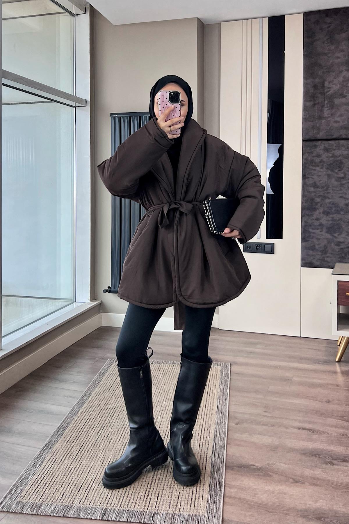 Düz Kuşaklı Şişme Mont Kahverengi 