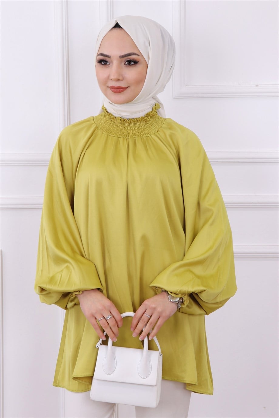 Asimetrik Kesim Saten Tunik Yağ Yeşili