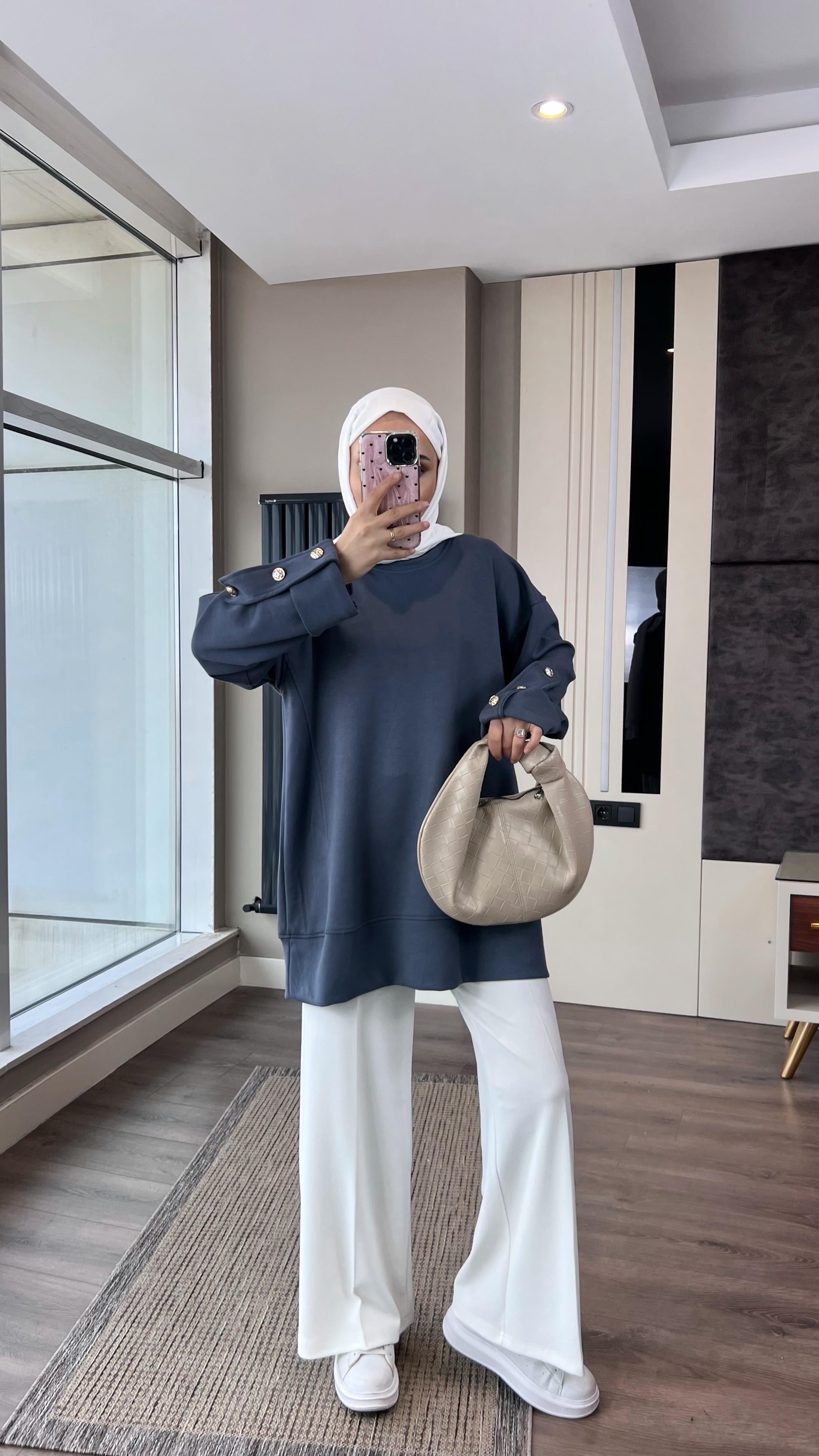 Kolu Düğme Detaylı Sweat