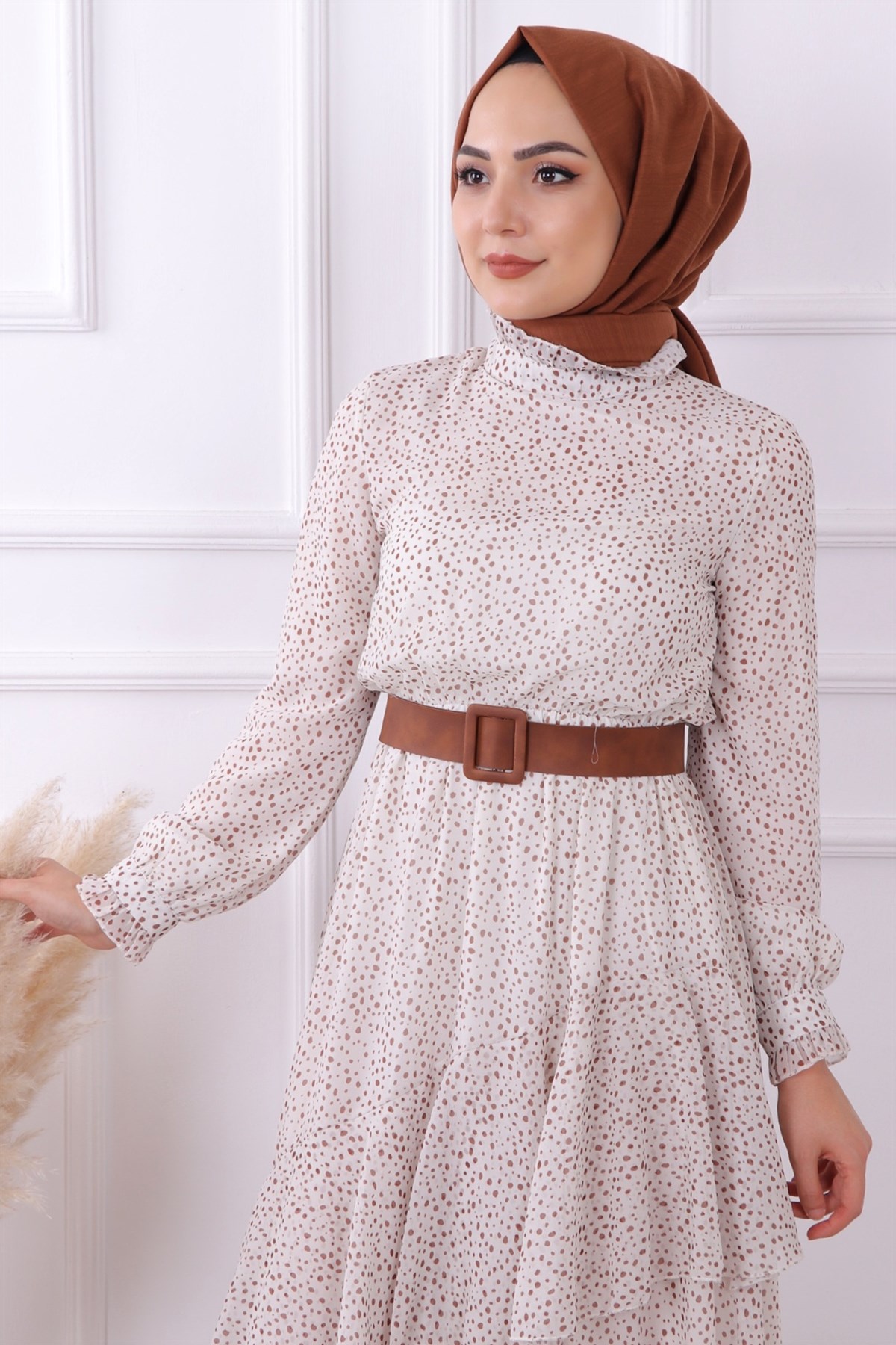 Bej Puantiyeli Geometrik Model Elbise