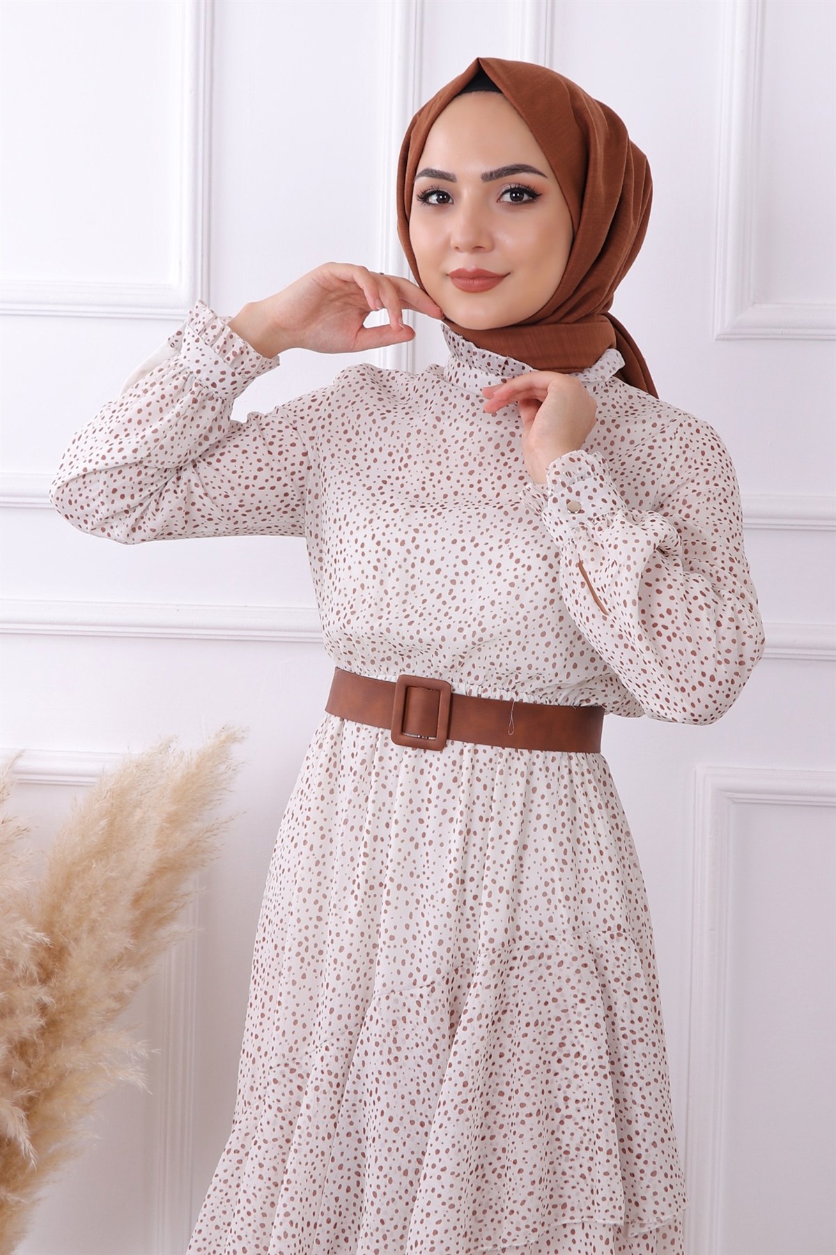 Bej Puantiyeli Geometrik Model Elbise