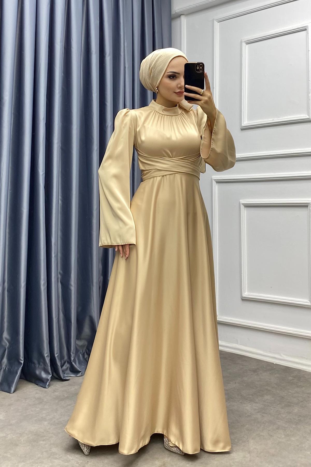 Bel Bağlamalı Saten Elbise Krem