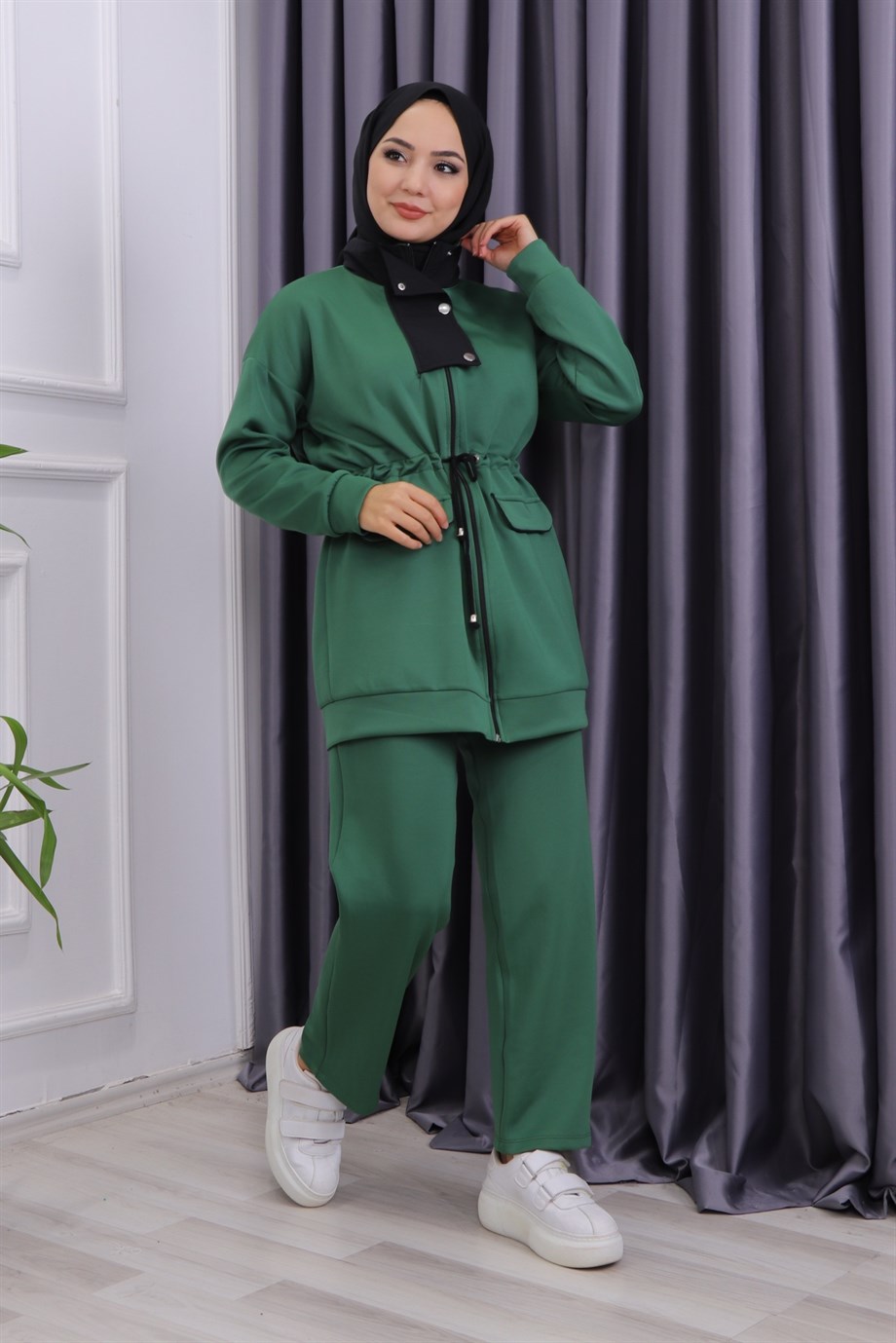 Beli Bağcıklı Takım Yeşil