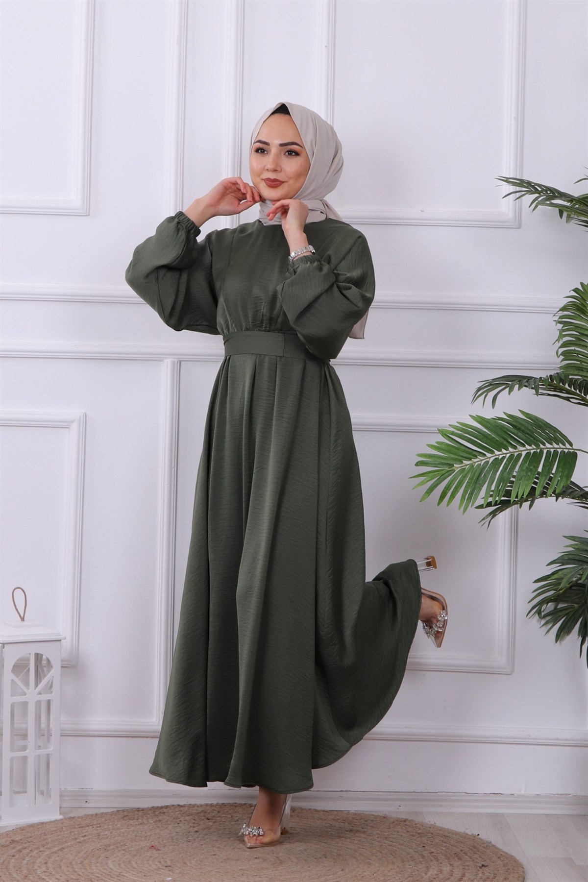 Beli Lastikli Saten Elbise Haki Yeşili