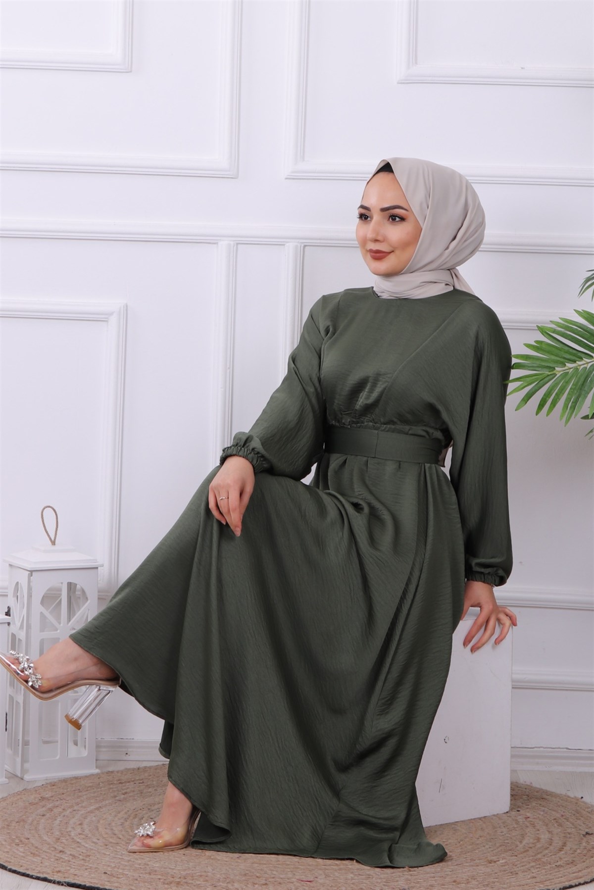 Beli Lastikli Saten Elbise Haki Yeşili