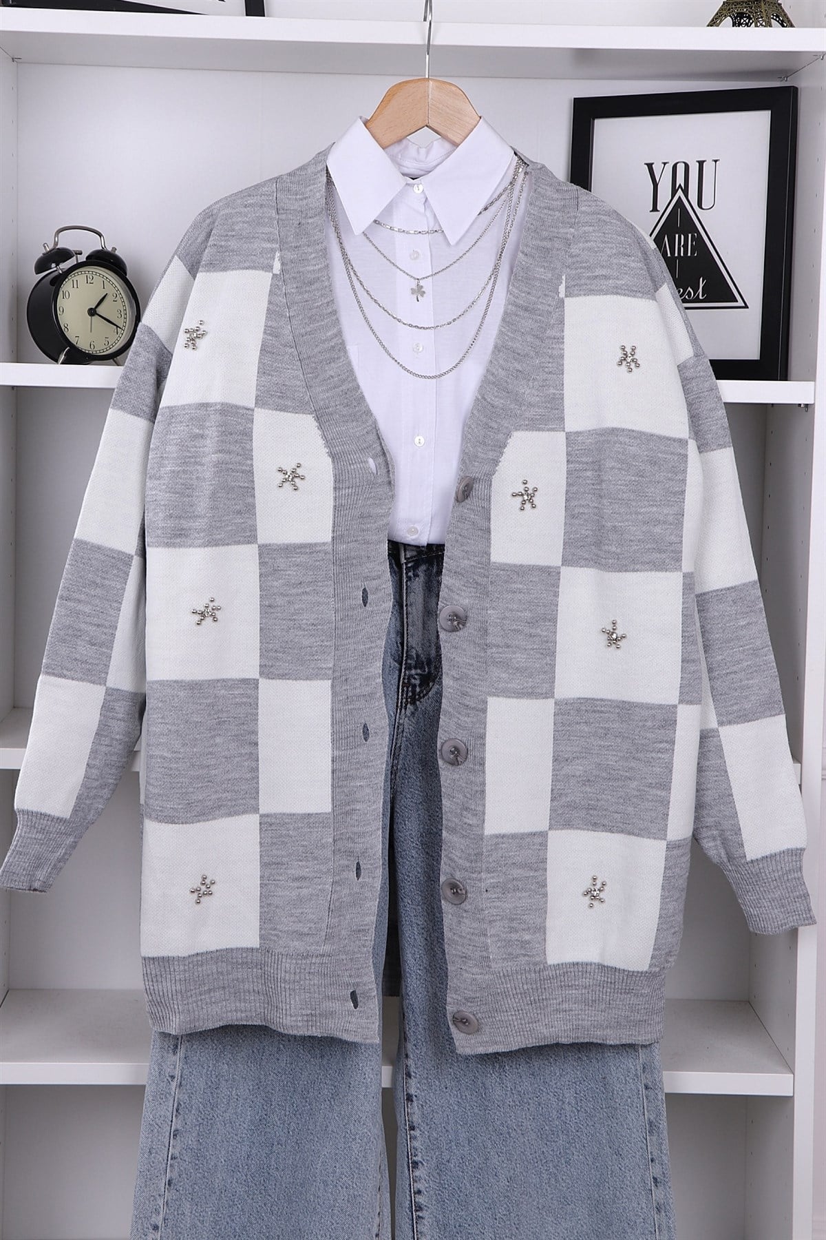 BONCUK DETAYLI HIRKA GRİ
