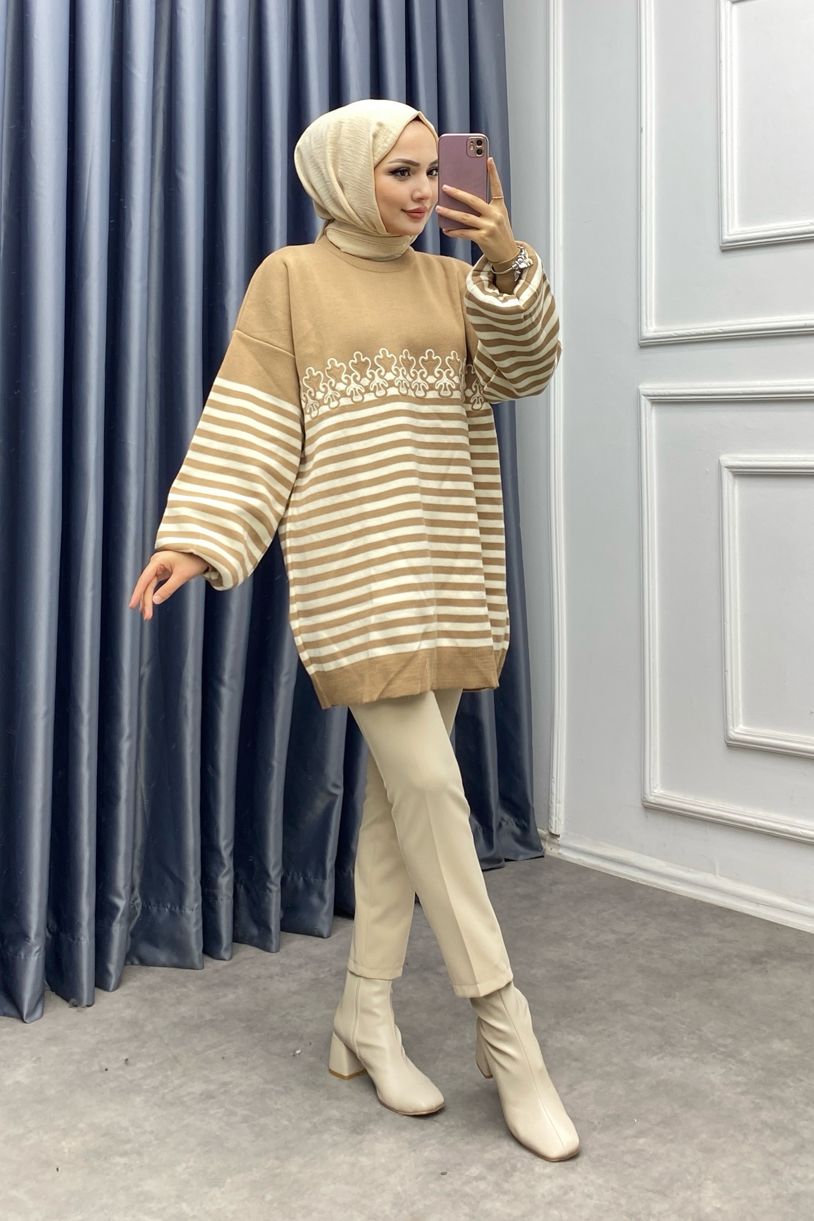 Çizgili Nakışlı Balon Kol Tunik Camel