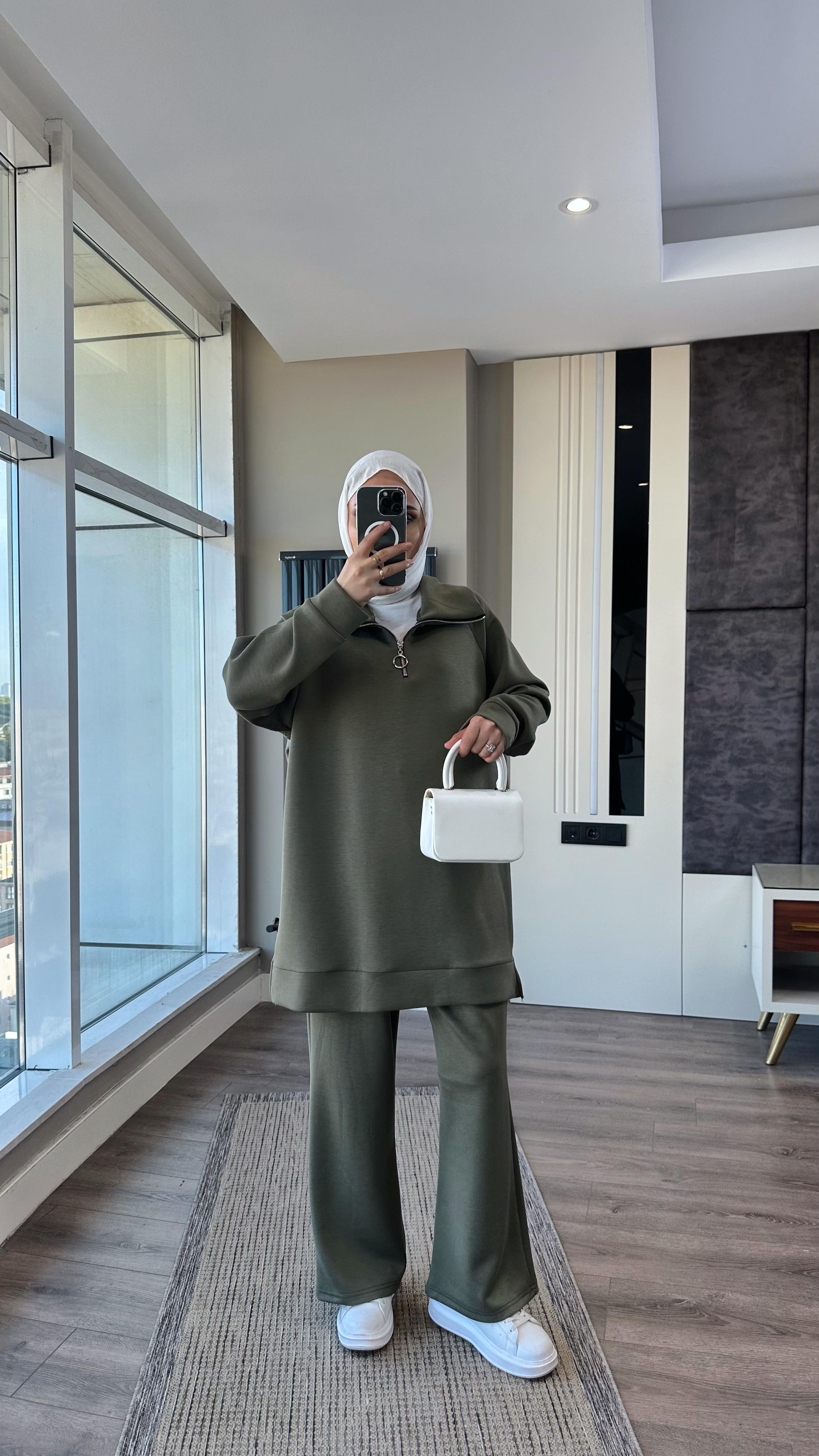 Yakası Fermuarlı Takım Yeşil 