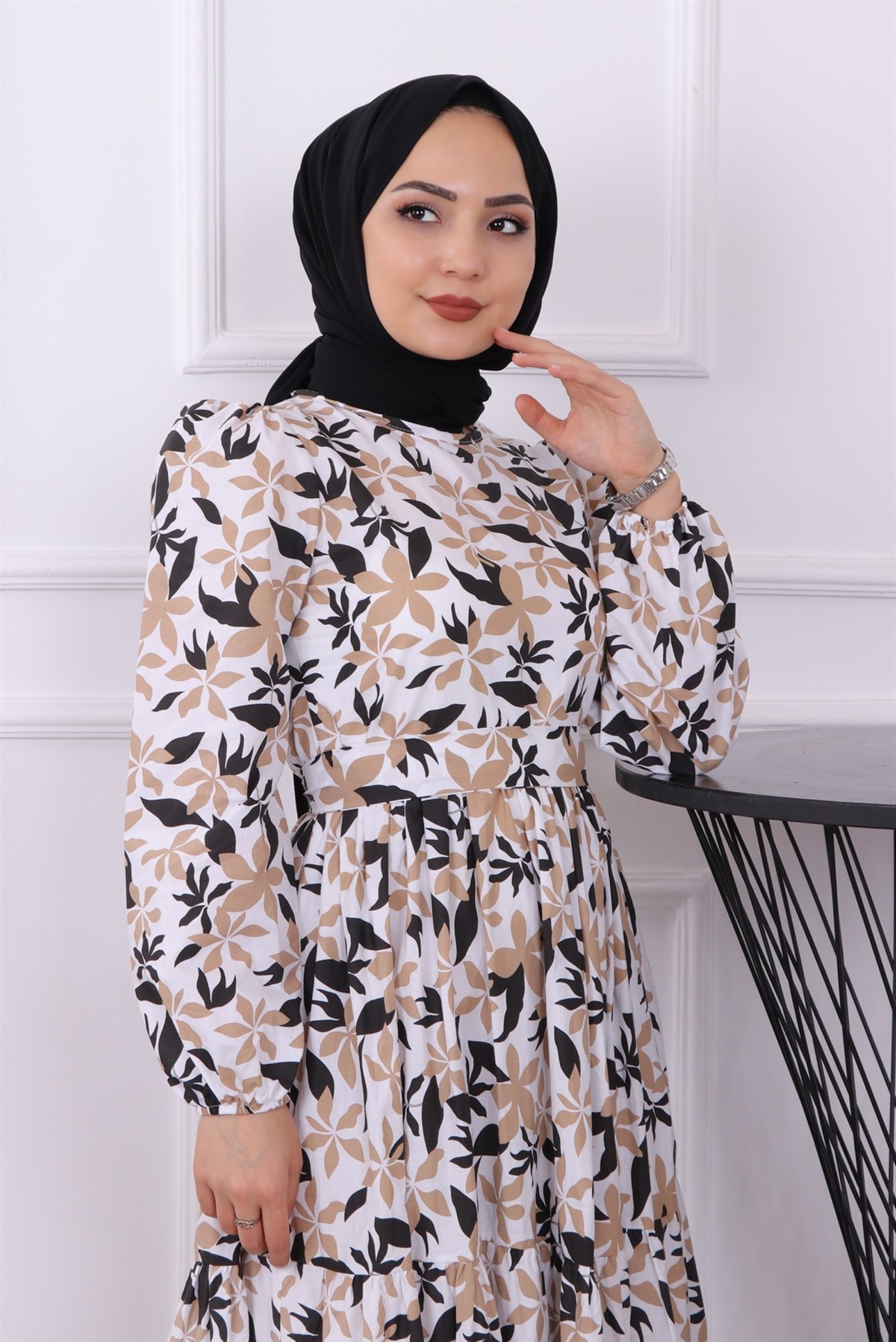 Desenli Siyah-Kahve Elbise