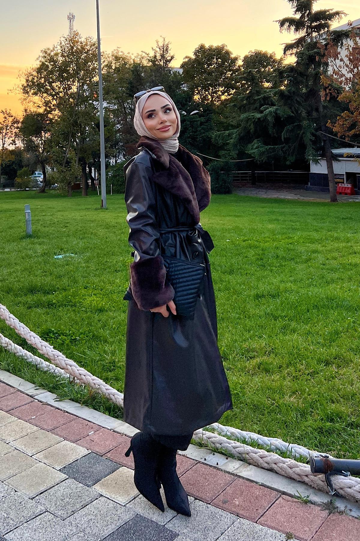 Yakası Kürklü Deri Trenç Kahverengi
