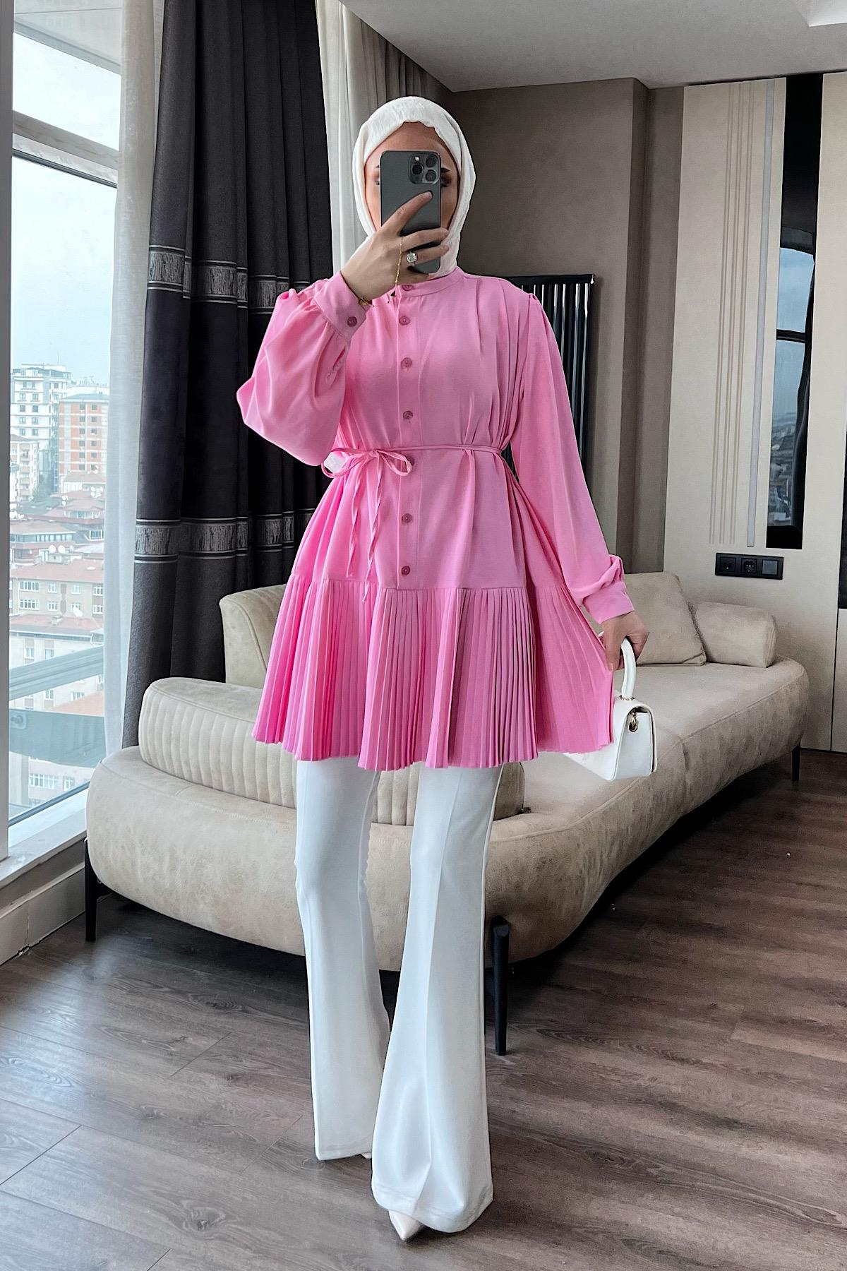 Eteği Pileli Hakim Yaka Linda Tunik