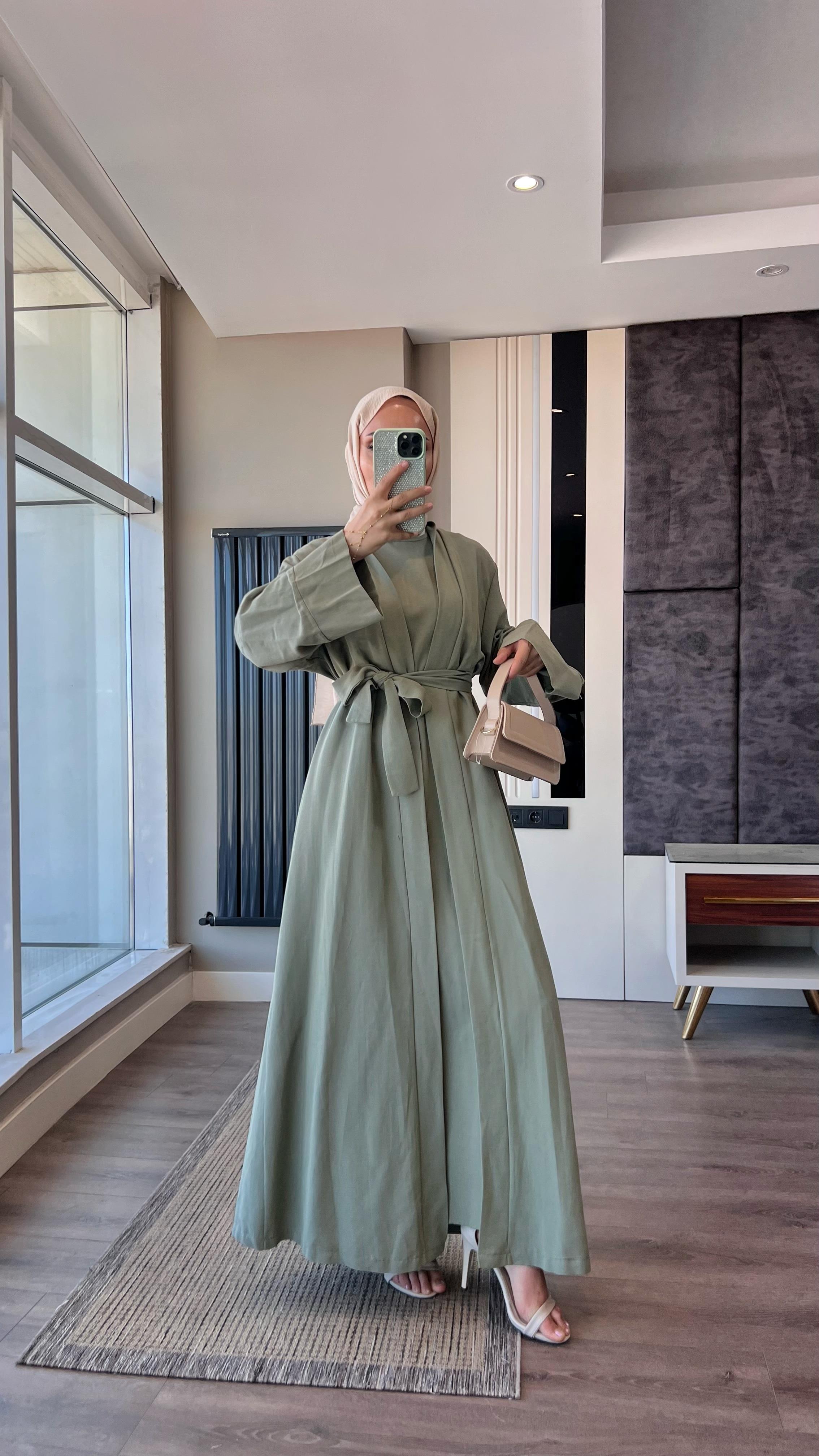 İçi Sıfır Kol İkili Abaya Takım Yeşil