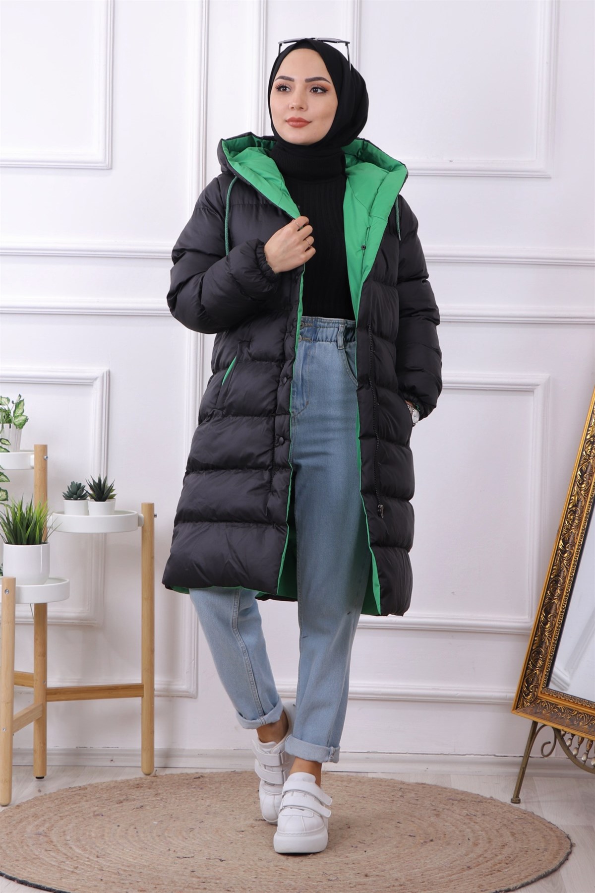 İçi Yeşil Detaylı Şişme Mont