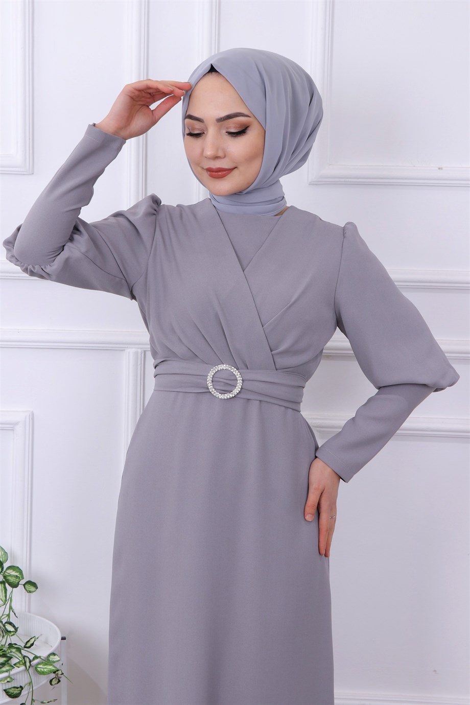 Kemeri Tokalı Elbise Gri