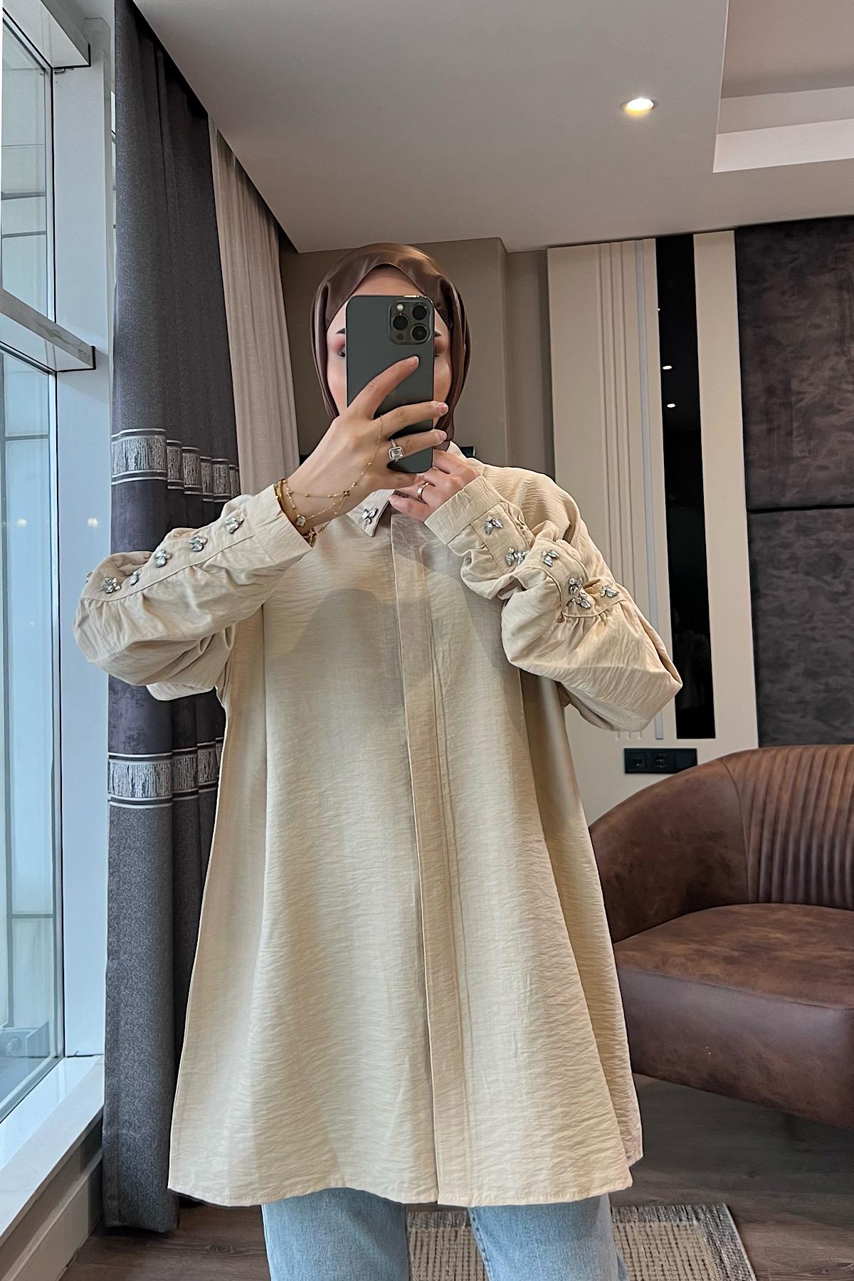 Kolları Ve Yakası Taşlı Tunik Bej