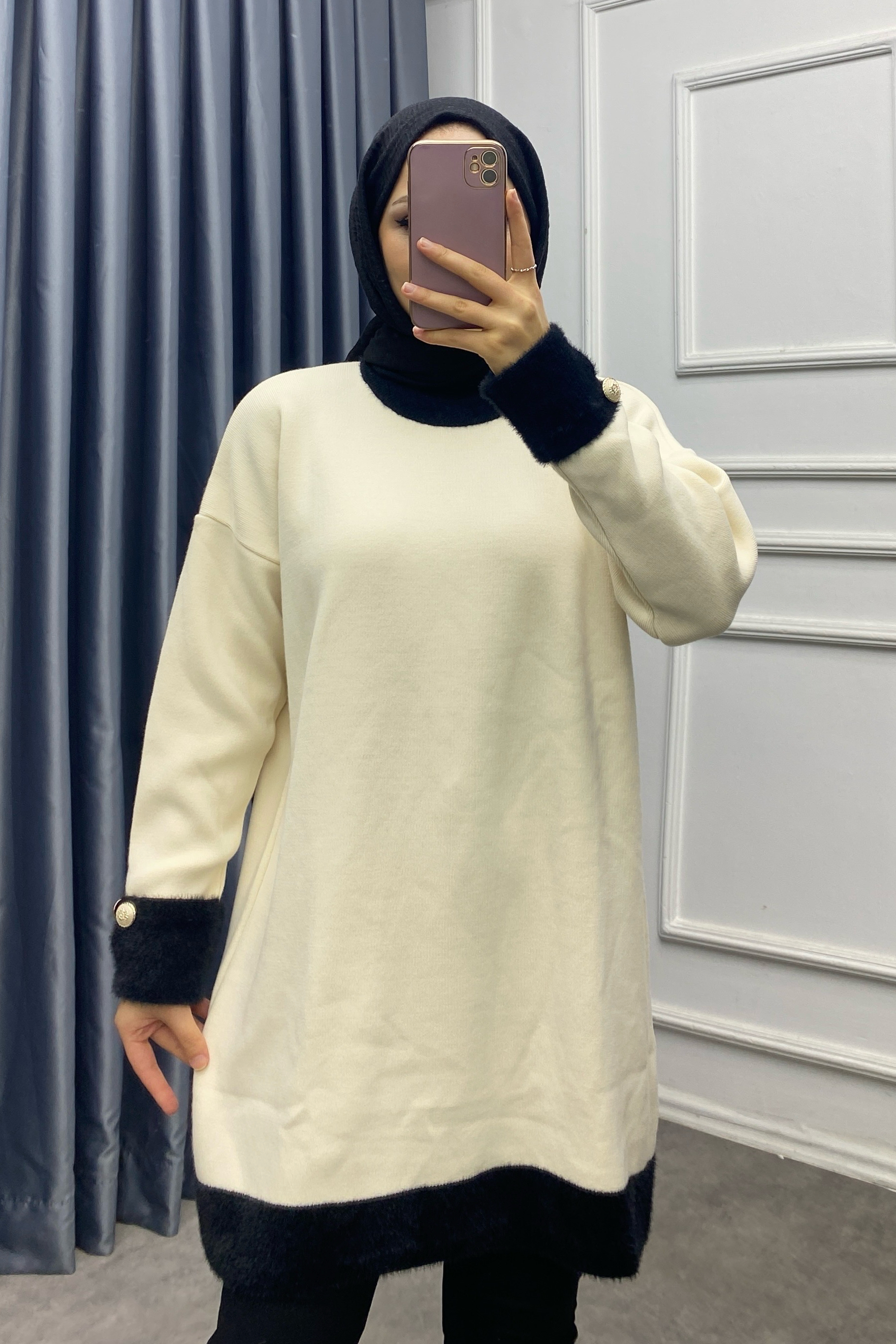Kolu Ve Yakası Peluş Tunik 