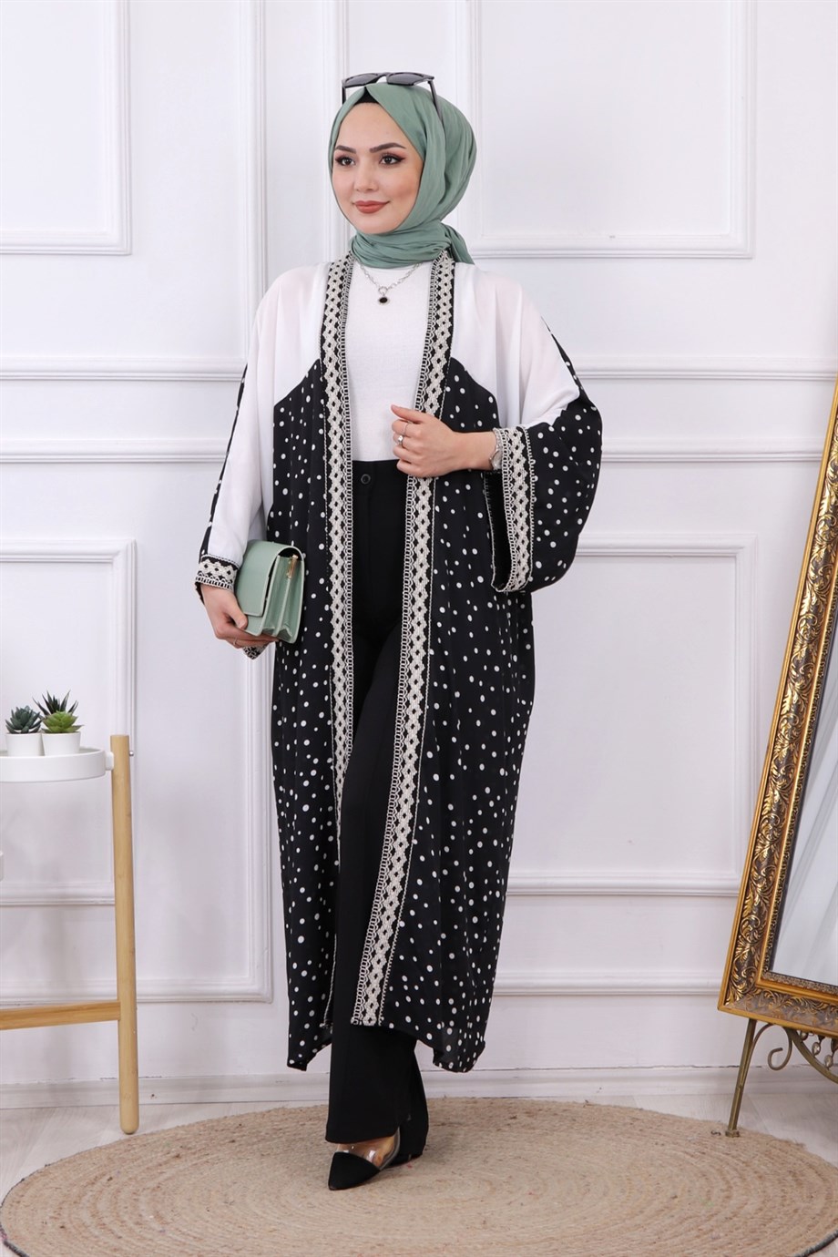 Manşet Yaka Dantel Detaylı Kimono