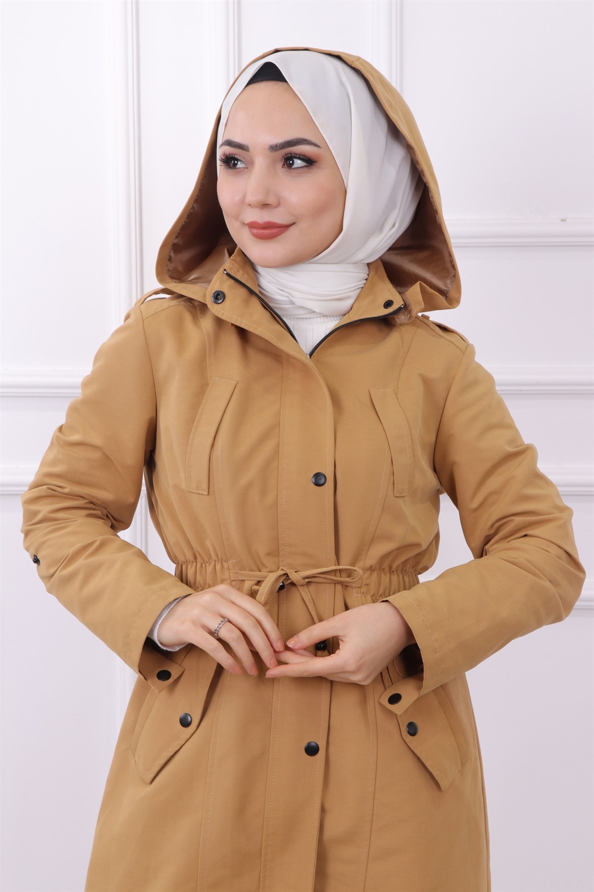 Önden Fermuarlı Çıtçıtlı Trenç-