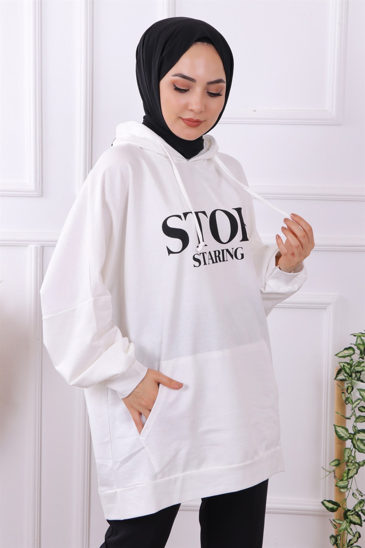 Önü Stop Yazılı Sweat Beyaz