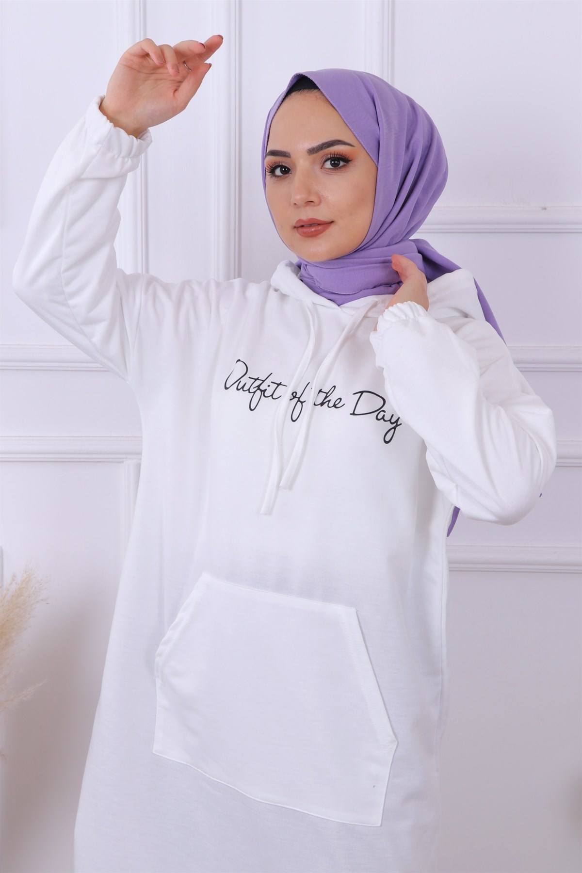 Önü Yazılı Sweat Beyaz