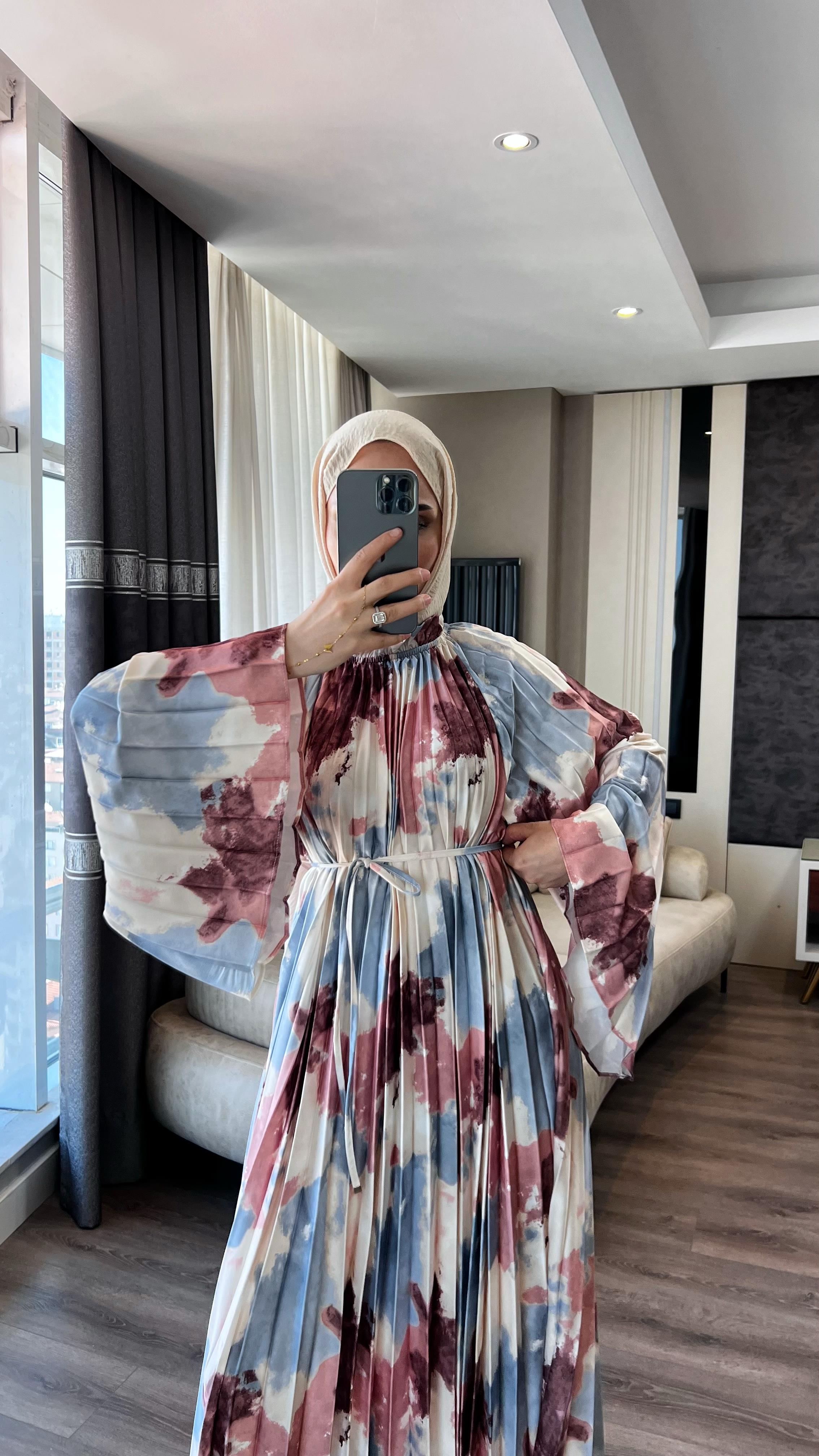 Pilisoley Desenli Saten Elbise Mavi 