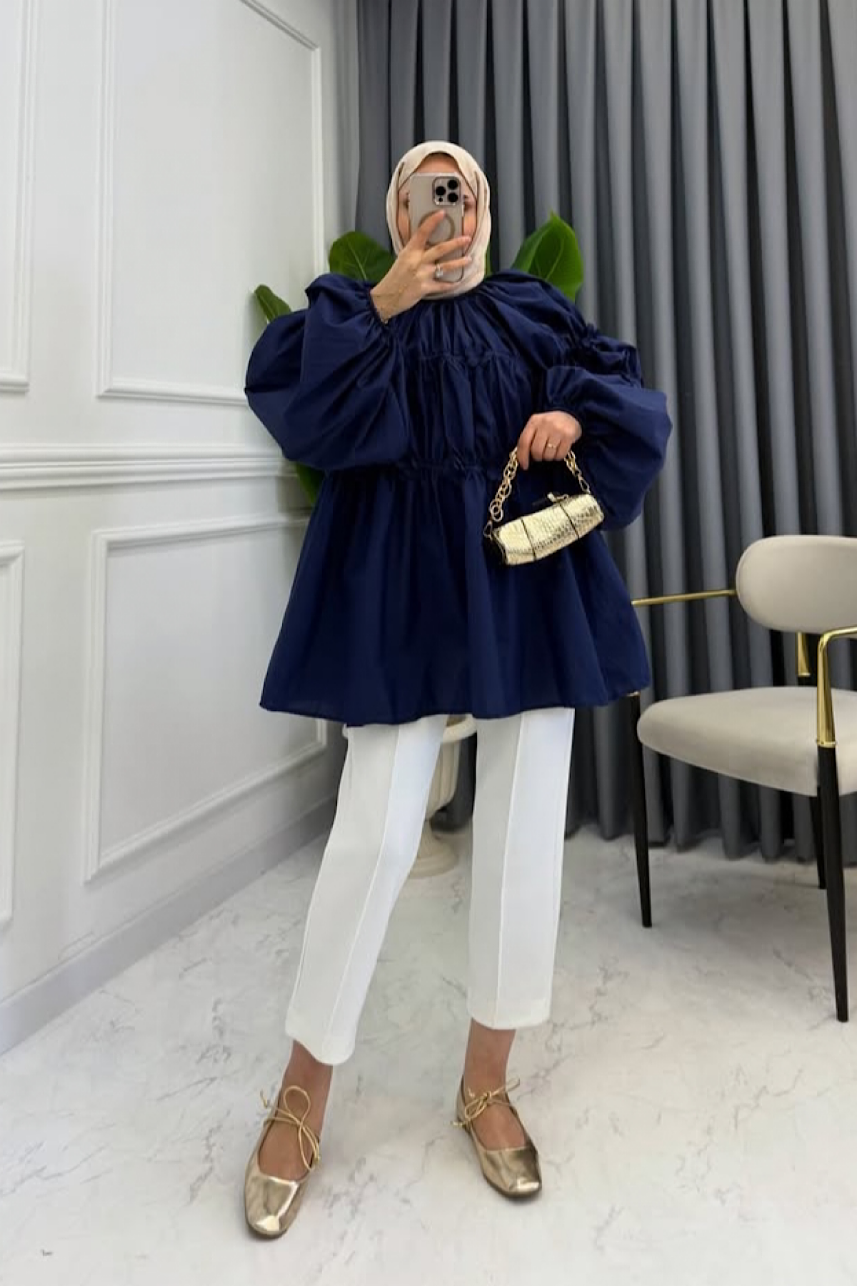 Reglan Çiçek Detaylı Tunik Lacivert