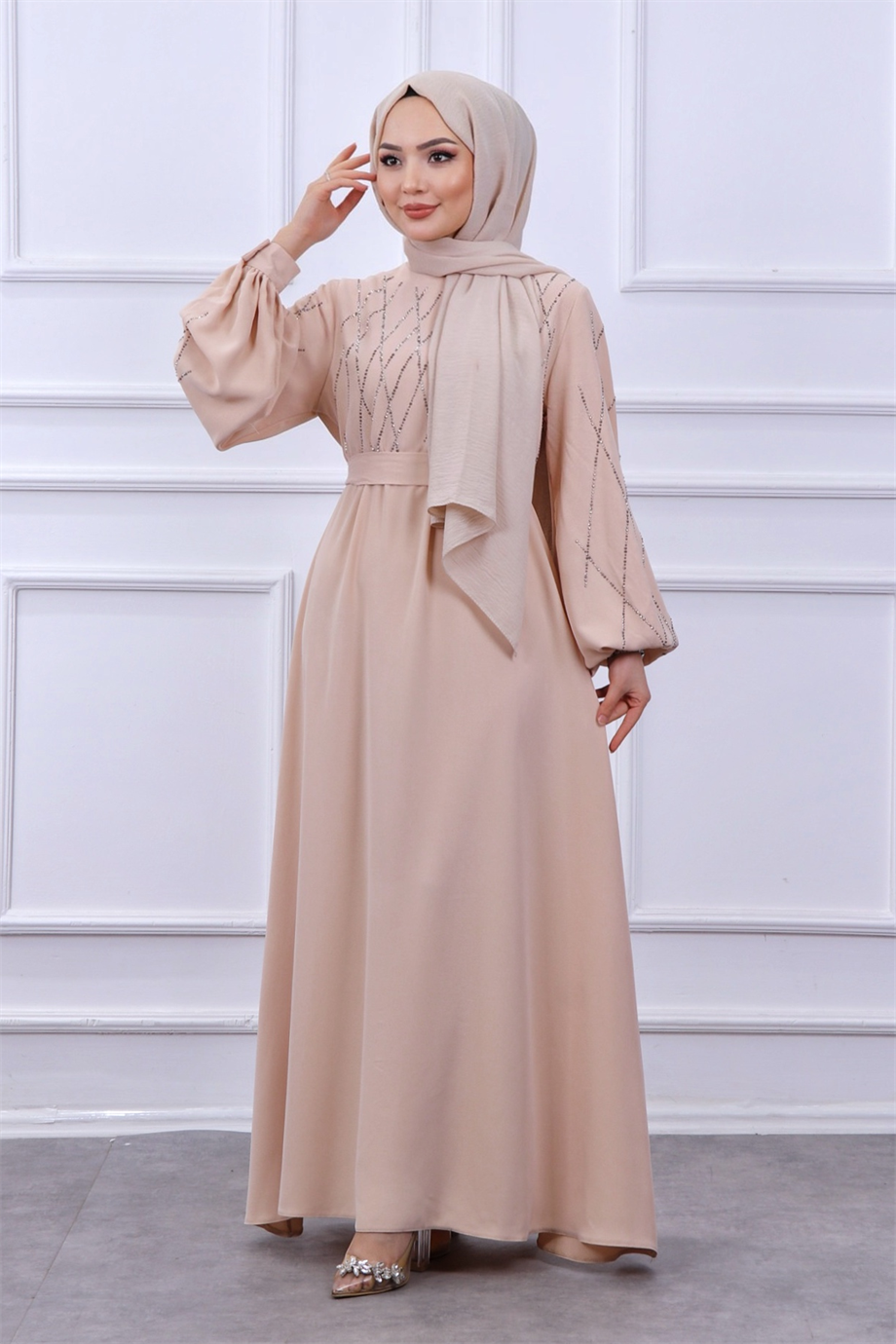 Taşlı Balon Kol Elbise Krem