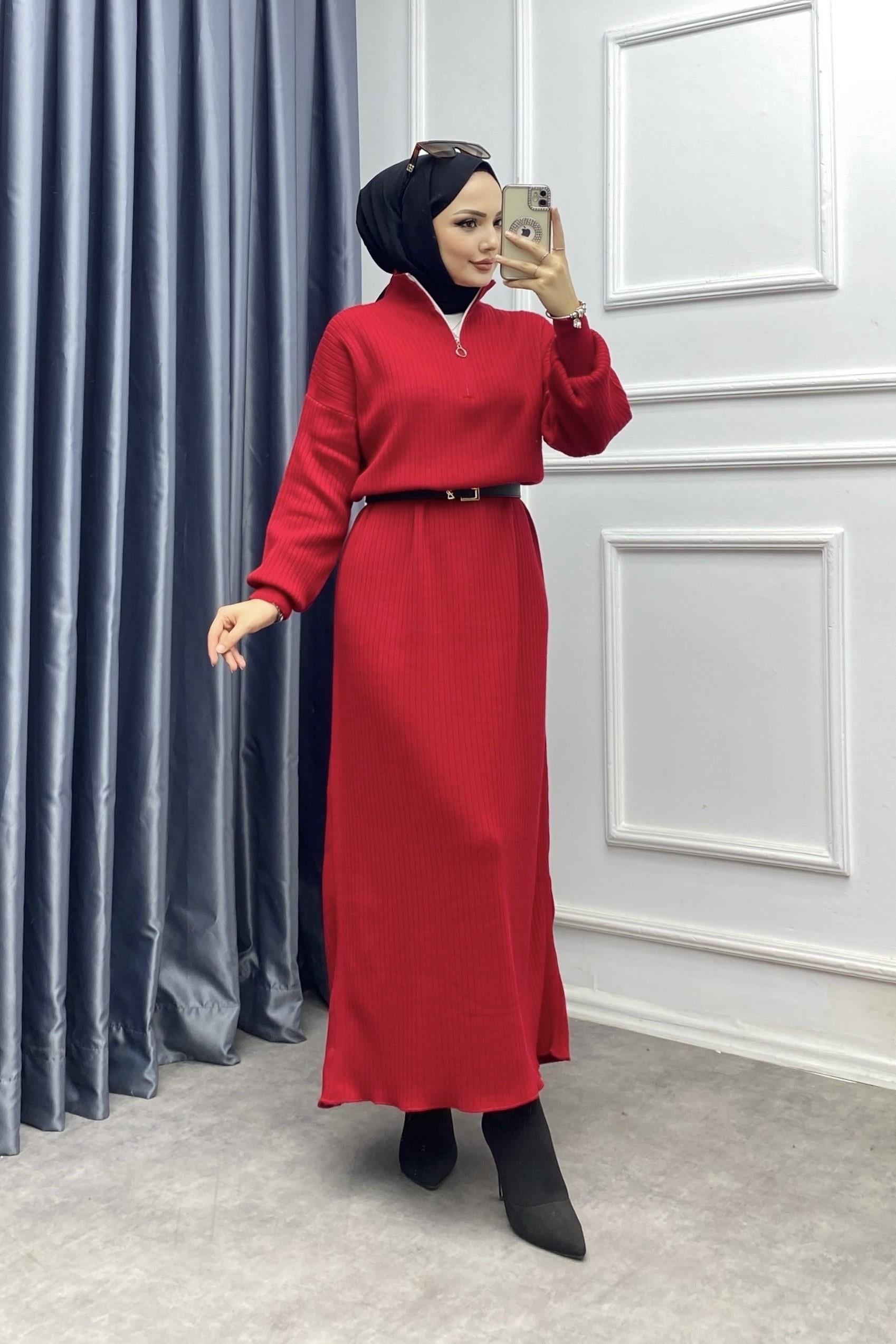 Yakası Fermuarlı Elbise Kırmızı